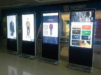 商場(chǎng)多媒體觸控廣告一體機(jī)選購(gòu)指南 如何選擇優(yōu)質(zhì)供應(yīng)商與產(chǎn)品